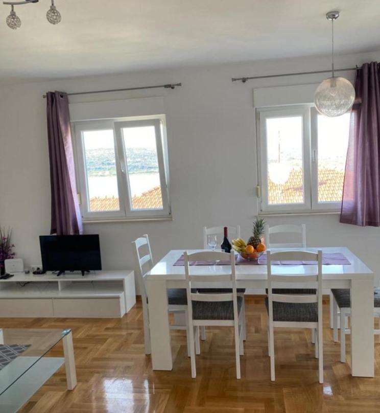 Anadina * Trogir